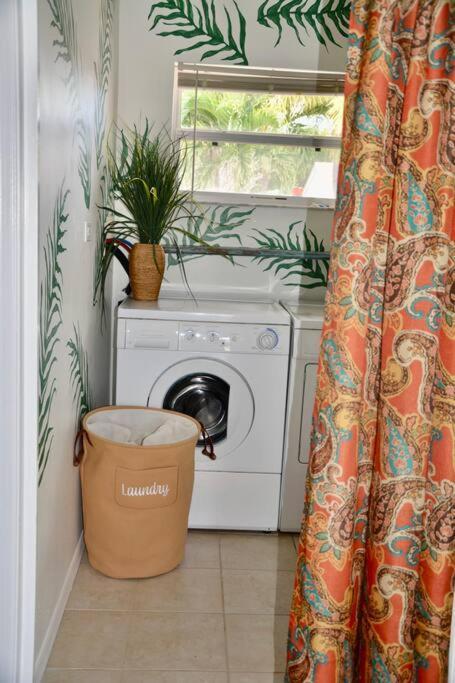 Merritt Island Tropical Island Escape Near Disney, Beach, Cruise מראה חיצוני תמונה